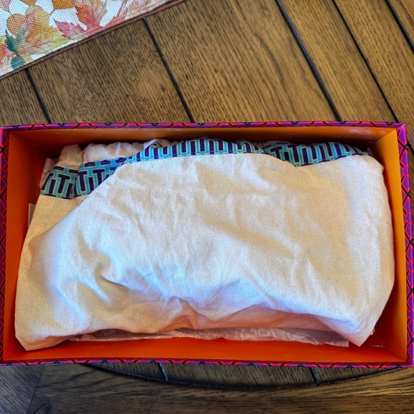 Tory Burch Miller Soft Leather Sandal in New Ivory Size 9 - Picture 8 of 9